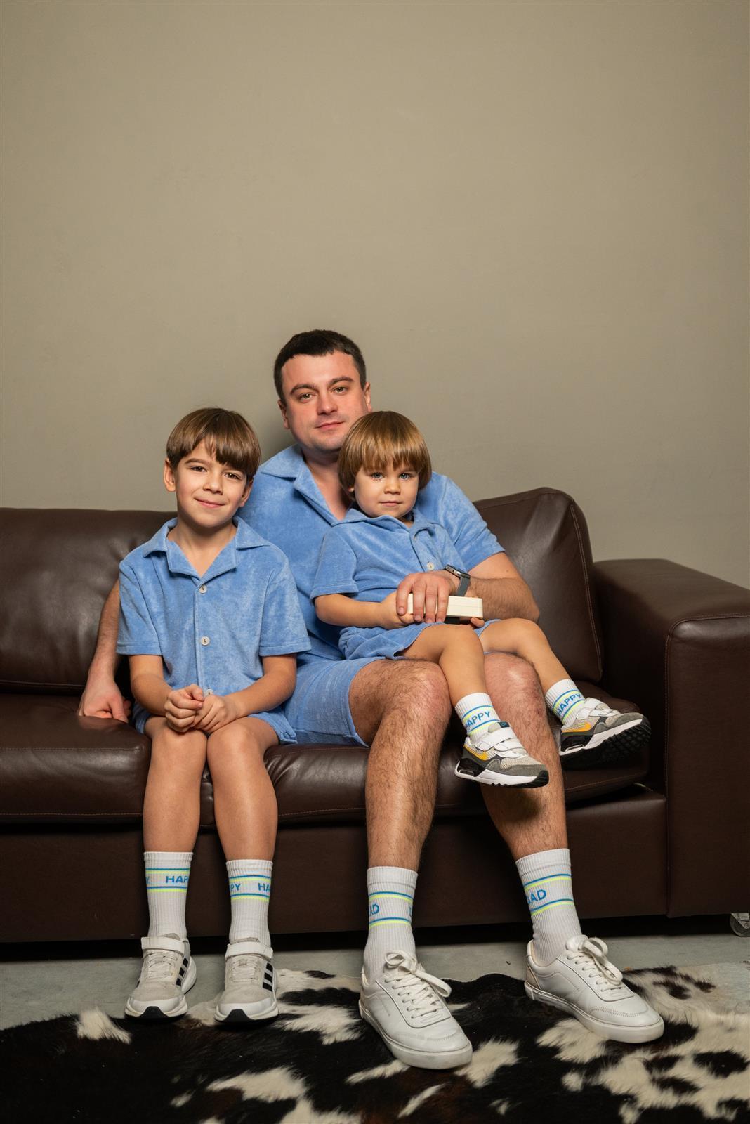 2DadNeon